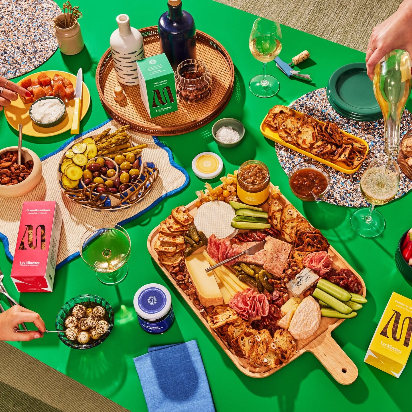 Les Minettes - Fig, Olive, and Fennel Crackers