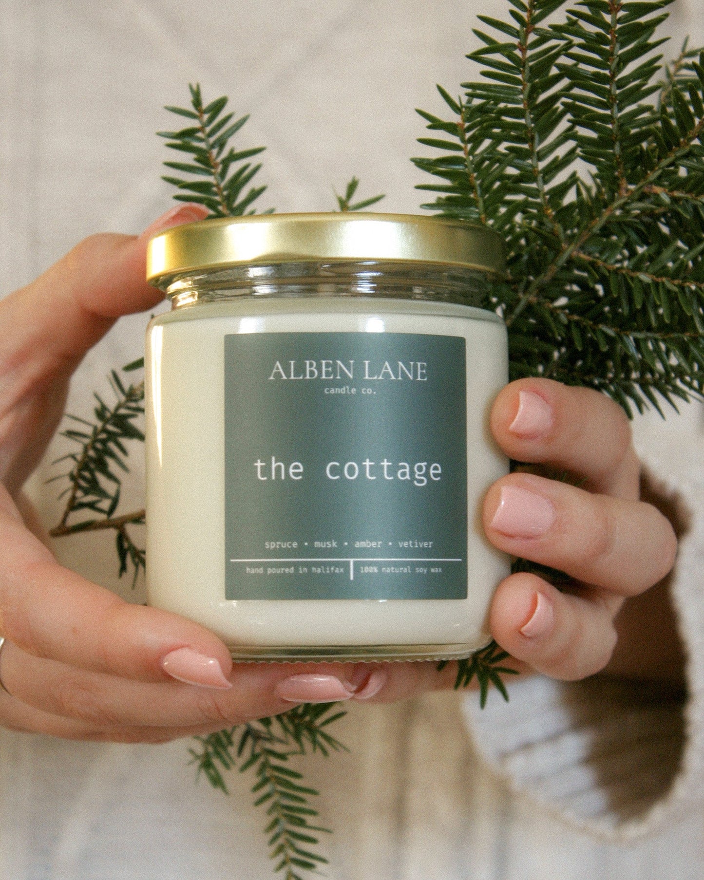 Alben Lane - Cottage Candle