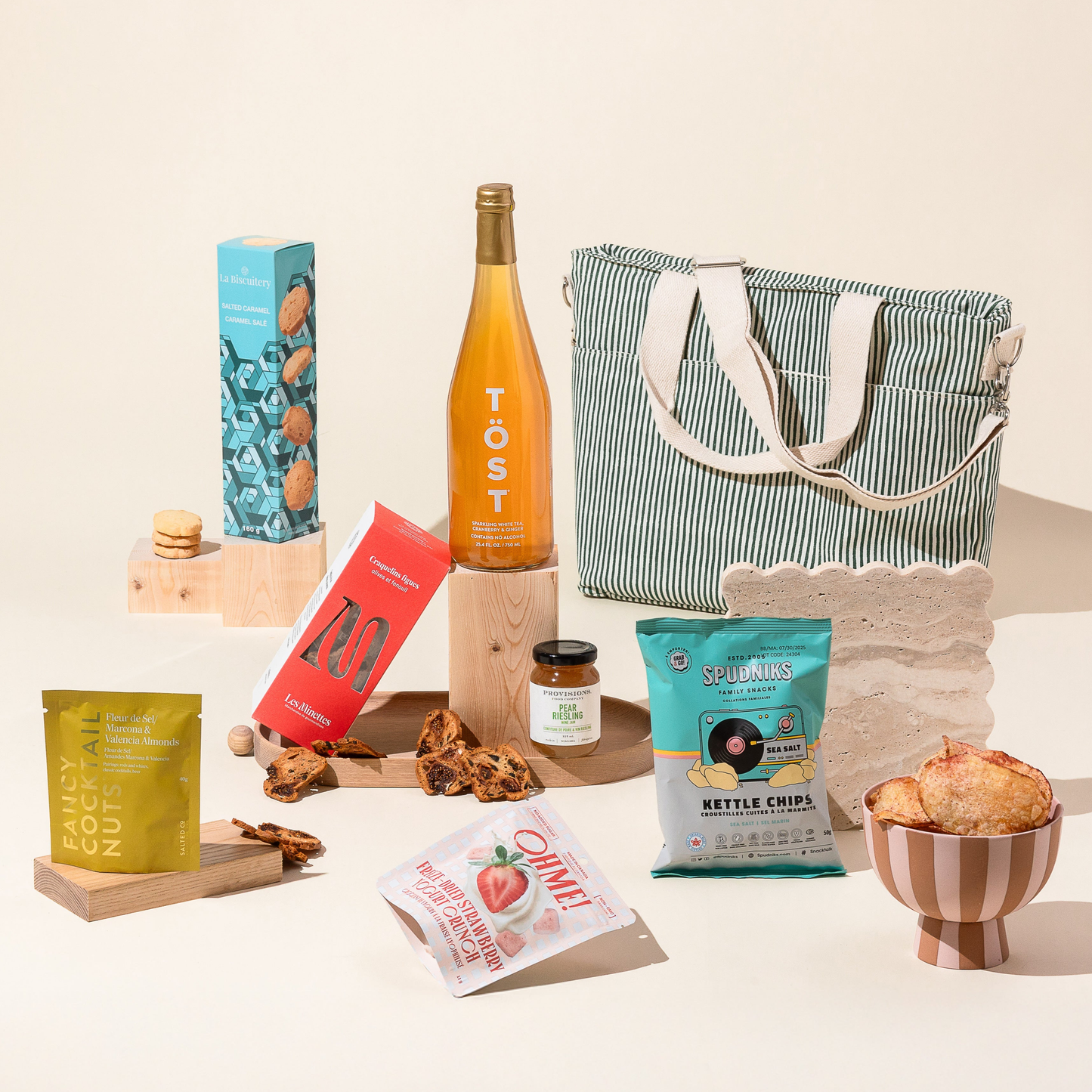 Picnic Season Gift Box (Reachdesk Canada)
