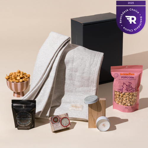 The Cozy Cabin Gift Box (Reachdesk Canada)