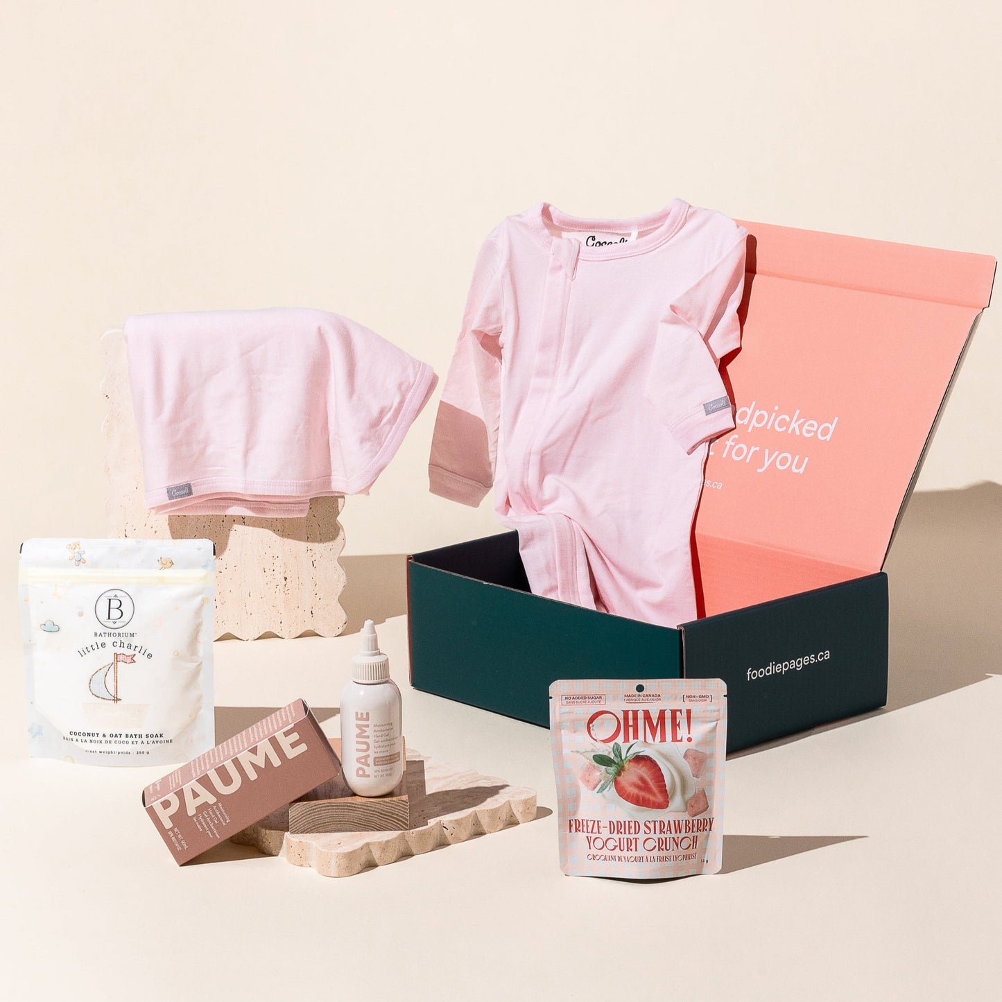 Welcome Baby Girl Gift Box (Reachdesk USA)